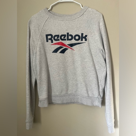 Reebok crewneck sweatshirt size Small - Picture 1 of 5